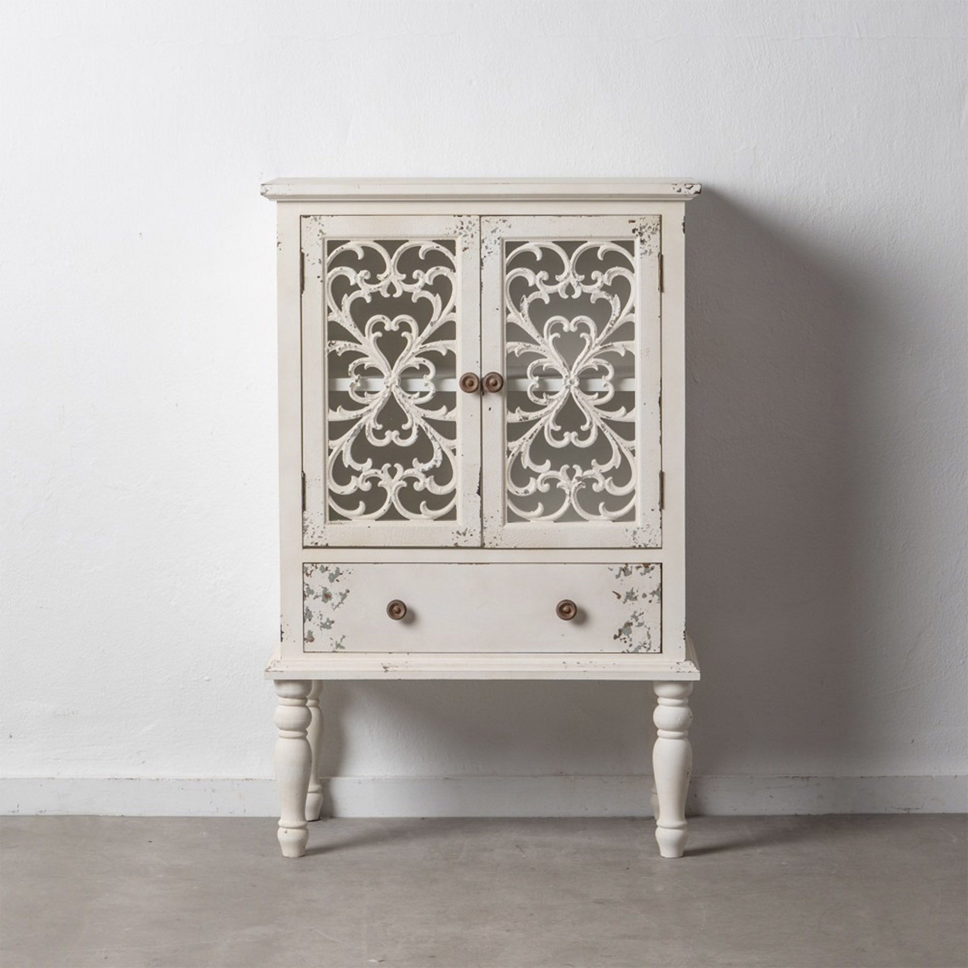 Mueble vintage blanco con 2 puertas y 1 cajón