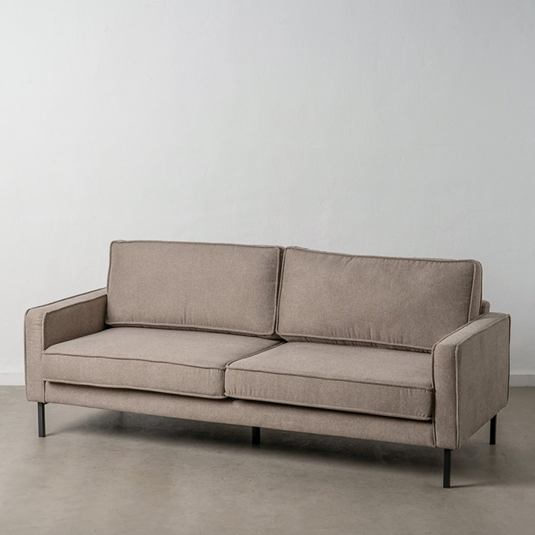 Sofá 3 Lugares Tecido Taupe Estrutura em Metal
