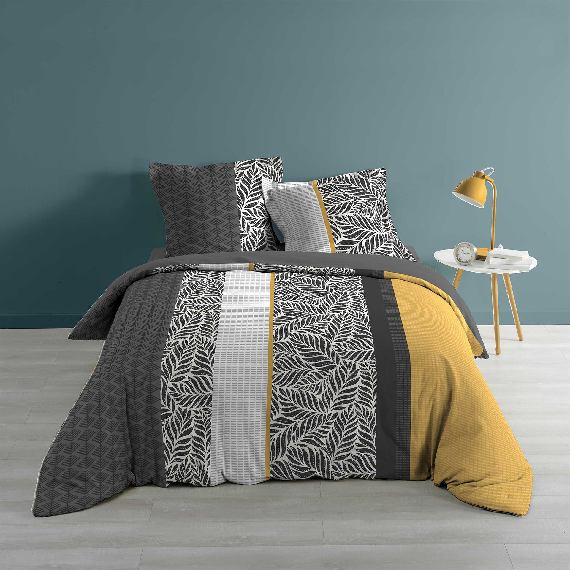 Juego de cama de 3 piezas Allover estampado Erine Black